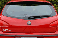 写真をクリックするとシートが倒れるさまが見られます。