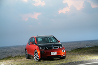 BMW i3 レンジ・エクステンダー装備車
    