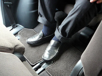 3列目の足元の広さが新型のウリ。