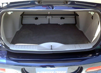 開口部が低いが、容量は210リッターある。