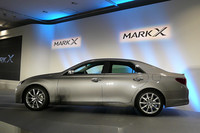 スポーツタイプ「350S」のサイドビュー。