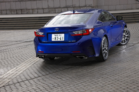 レクサスRC350“Fスポーツ”