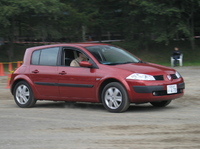 新型「メガーヌ」もジムカーナに参加。