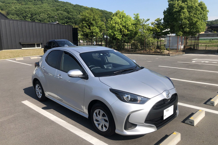 岡山自動車道の岡山総社ICからクルマで約10分。全国第4位の墳丘規模を持つ「造山古墳」を訪問した。5世紀前半の前方後円墳で、近くには立派なビジターセンターも建っていた。