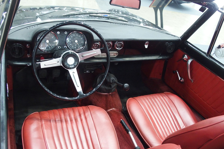 アルファ・ロメオ・スパイダー デュエット1300ジュニア（1969年）／Auto Alpha-1