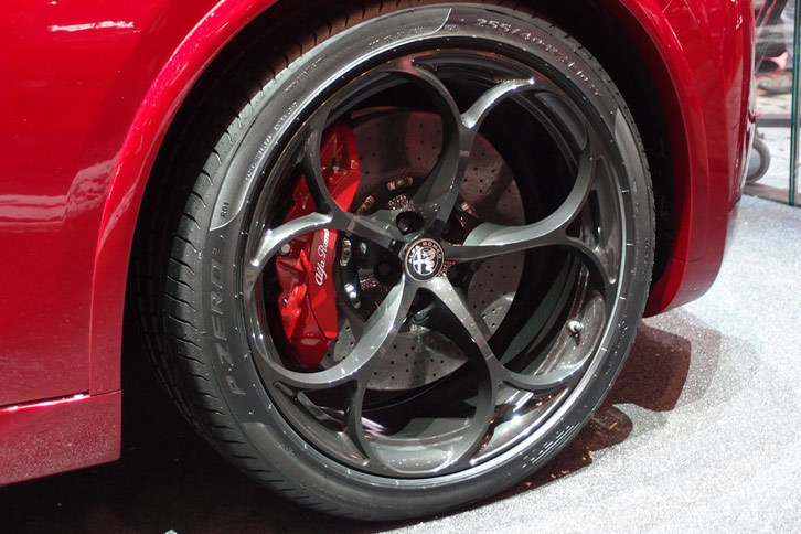 アルファ・ロメオ・ステルヴィオ