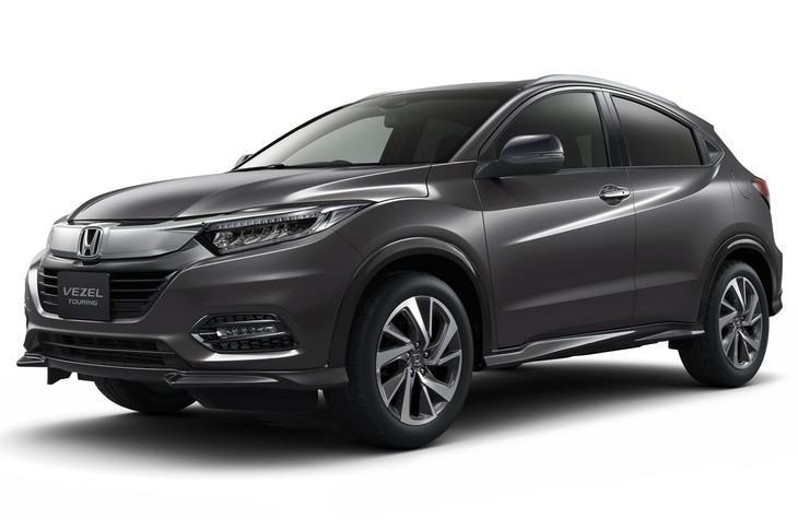 こちらも新色の「スーパープラチナグレーメタリック」。