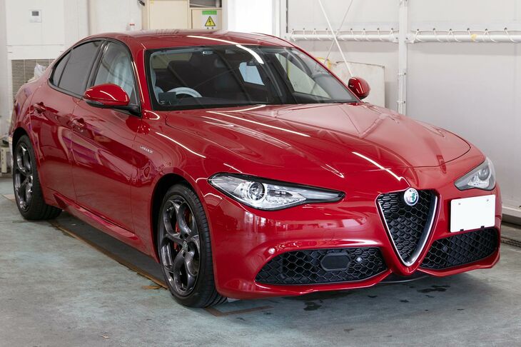 EXキーパーを施工した2021年式アルファ・ロメオ・ジュリア。鮮やかなレッドのボディーがよみがえった。