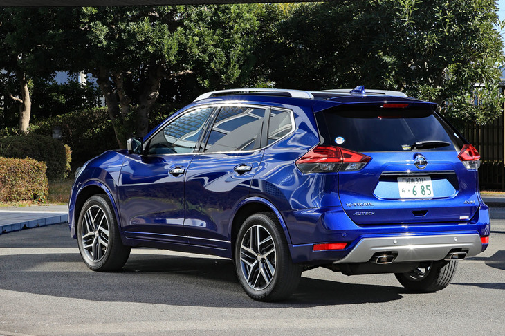 AUTECHのイメージカラーは、湘南・茅ヶ崎の海と空をイメージしたブルー。バンパーなどに採用されるシルバーは、白波をモチーフにしているという。