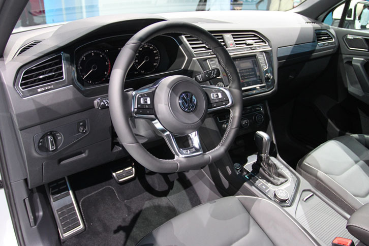 フォルクスワーゲン・ティグアンRライン（インテリア）