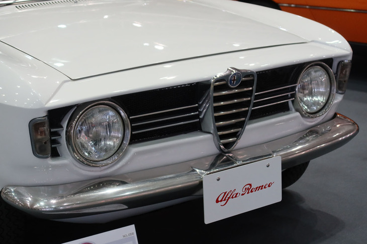 アルファ・ロメオ・ジュリア スプリントGTV（1967年）／AUTO ALPHA ONE
