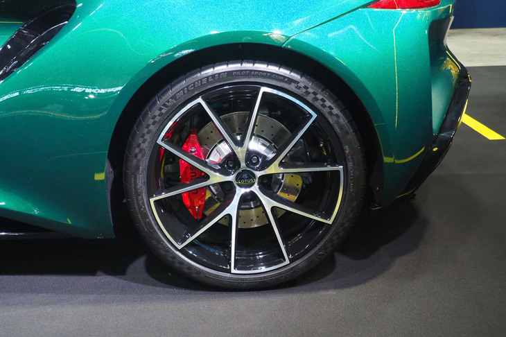 ロータス・エミーラ クラークエディション