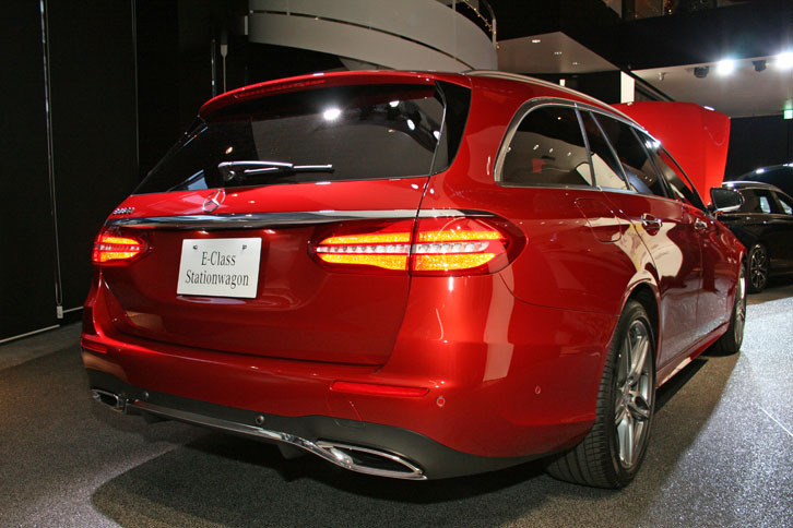 メルセデス・ベンツE220d ステーションワゴン アバンギャルド スポーツ（エクステリア）