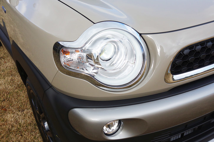 スズキ・クロスビー ハイブリッドMZ（ヘッドランプ）