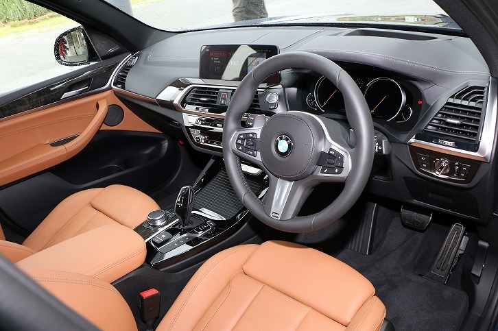 BMW X3（インテリア）