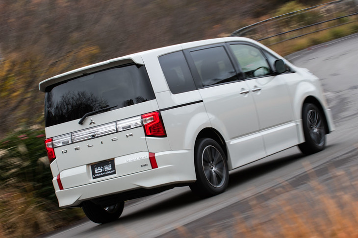 三菱デリカD：5アーバンギア プロトタイプ