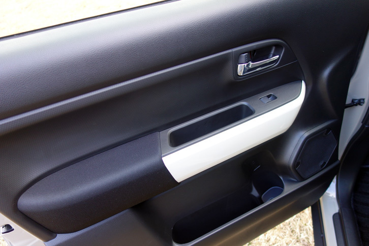 スズキ・クロスビー ハイブリッドMZ（インテリア）