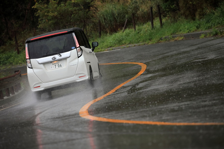 デイリーユースでの機能性に特化した小型ハイトワゴン「トール」。“普段使い”という本領に見るその実力は、やはり侮れないものだった。