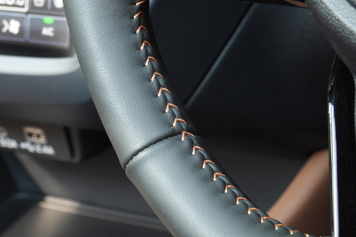 スバル・フォレスター プレミアムS：HEV EX（ステッチ）