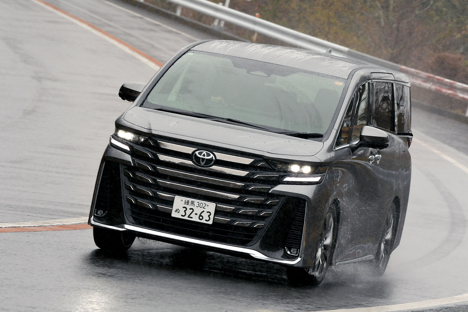 トヨタ アルファード 試乗記・新型情報 2025 - webCG