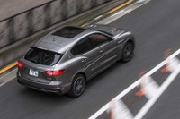 高性能な「マセラティ・レヴァンテ」の中でも最高の動力性能が与えられた「レヴァンテ トロフェオ」。2018年3月のニューヨーク国際自動車ショーでデビューした。