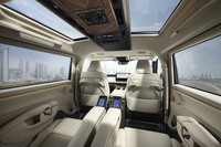 「レクサスLM」に6座仕様の“バージョンL”登場　1500万円で発売の画像