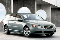 ボルボV70、全4車種で発売開始