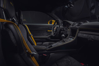 ポルシェが新型「718スパイダー／ケイマンGT4」を発表の画像