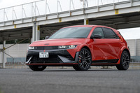 ヒョンデのサブブランドである「N」初の電気自動車としてデビューした「アイオニック5 N」。日本では2024年6月5日に発売される。