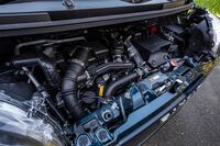 新たにターボ車が設定されたのも新型「ムーヴ キャンバス」のトピック。ダイハツ独自の「D-CVT」との組み合わせで、WLTCモード燃費はNA車と比べてそん色のない、22.4km/リッター（FF車）を実現している。