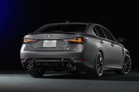 ボディーカラーには、新開発の「マット マーキュリーグレーマイカ」を採用している。