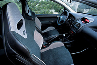 （写真＝プジョージャポン）