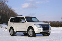 4代目となる現行型「パジェロ」。
    