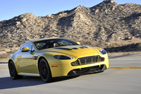 アストン・マーティンV12ヴァンテージS