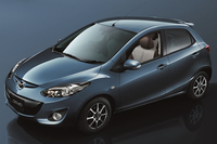 「デミオ13-SKYACTIV シューティングスター グレイス」
    