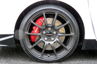 「モデューロ シビック タイプR」に装着される19インチアルミホイール「MR-R02」。