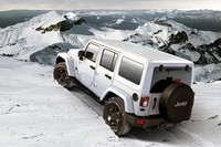 「ジープ・ラングラー アンリミテッド アークティック」