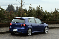 フォルクスワーゲン・ゴルフR32 3ドア（4WD/6MT）／5ドア（4WD/2ペダル6MT）【試乗記】の画像