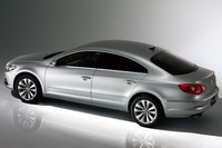 フォルクスワーゲンの4ドアクーペ、「パサートCC」が日本デビューの画像