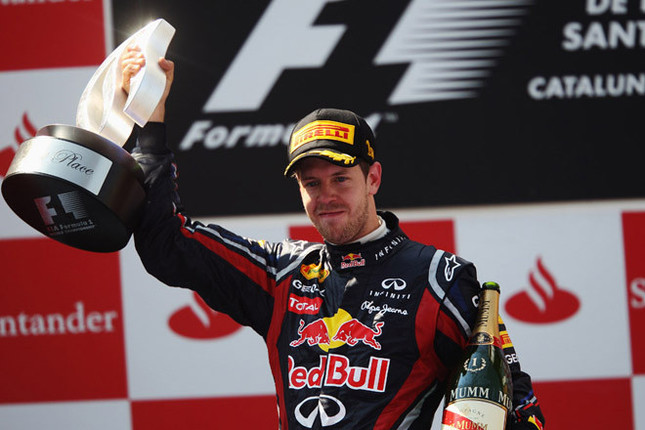 レッドブルのセバスチャン・ベッテル（写真）は、レース終盤のルイス・ハミルトンからの激しい突き上げにも屈せず、今シーズン4勝目を飾った。（Photo=Red Bull Racing）