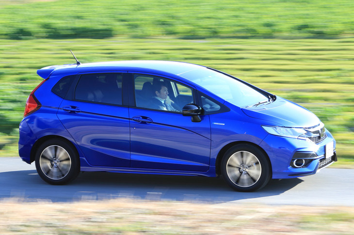 富津館山道路を終点の富浦ICで降りたら、「道の駅 三芳村 鄙の里」までは15分ほど。都心を出発してから楽々、最初の目的地に到着してしまった。