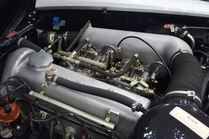 メルセデス・ベンツ190SL（1960年）／Mars