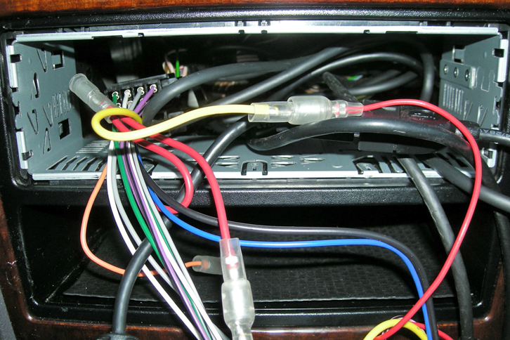 通販で手に入れたオーディオを装着しようとして、投げ出したときのスナップ。