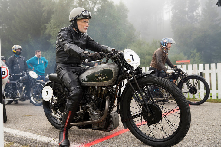 1934年および35年にマン島TTレースに参戦した、オリジナルコンディションのロイヤルエンフィールドのファクトリーレーサー。