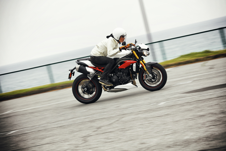 トライアンフ・スピードトリプルR