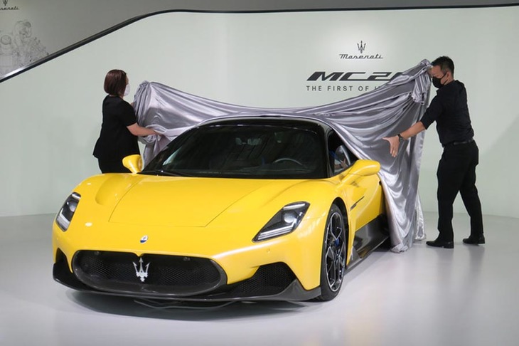 2020年9月9日、マセラティの新型スーパースポーツ「MC20」が世界初公開された。写真はそれに合わせて東京で披露されたモックアップ。