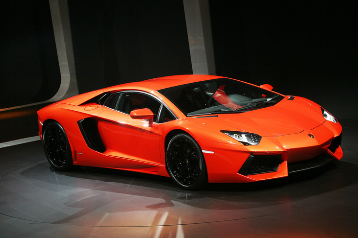 2011年から2022年にかけて、V12エンジンを搭載するランボルギーニの上級車種として活躍した「アヴェンタドール」。