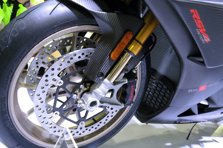 アプリリアRSV4 1100ファクトリー