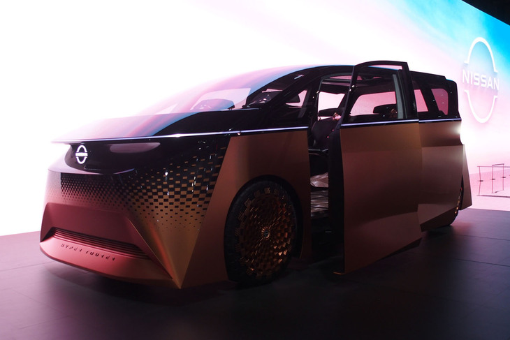 日産ハイパーツアラー