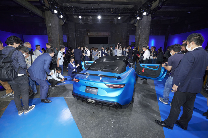 「A110 R」発表会場の様子。